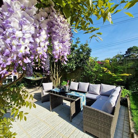 The Hideaway - Luxury Townhouse Villa Wareham Bagian luar foto