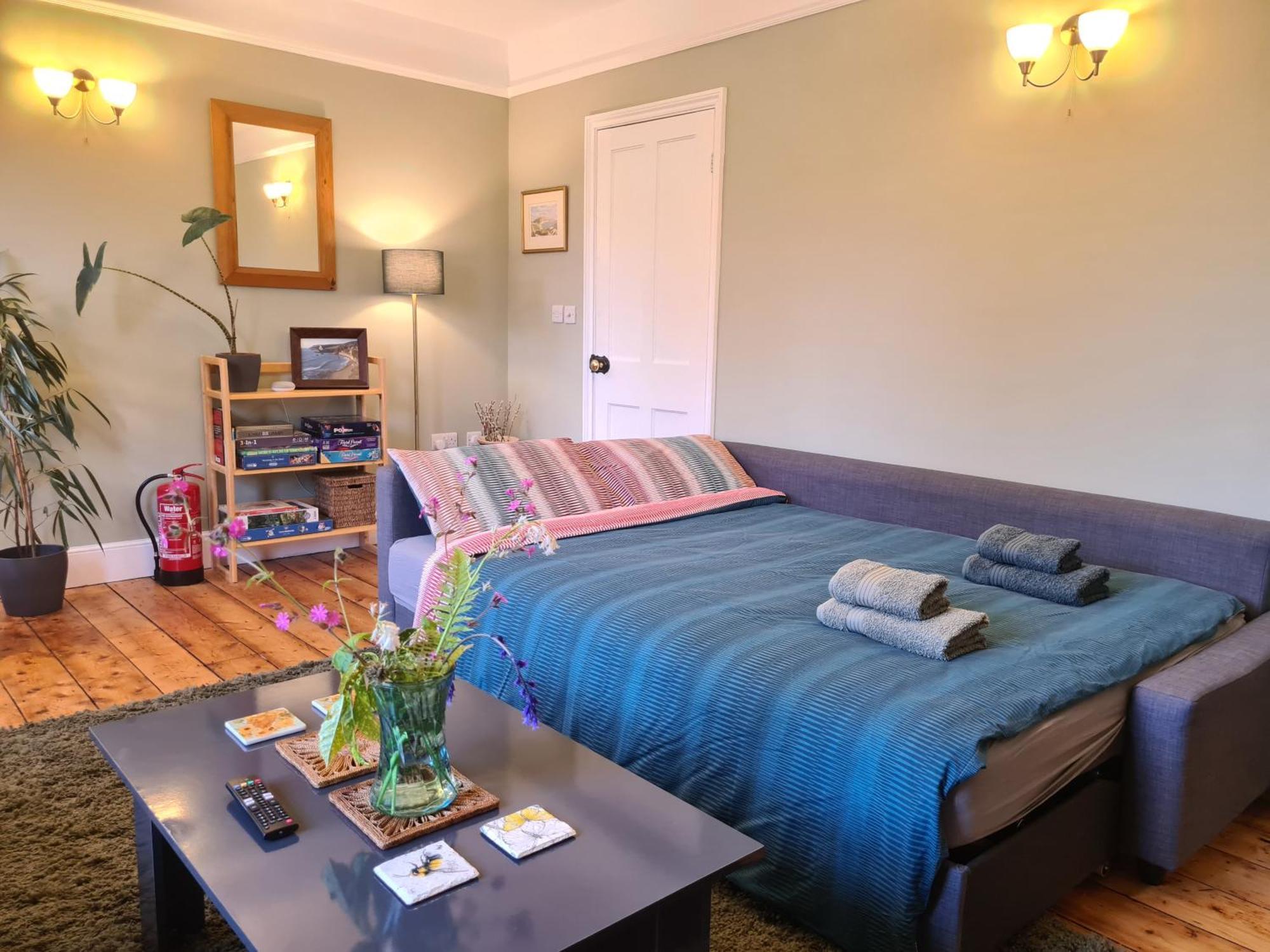 The Hideaway - Luxury Townhouse Villa Wareham Bagian luar foto